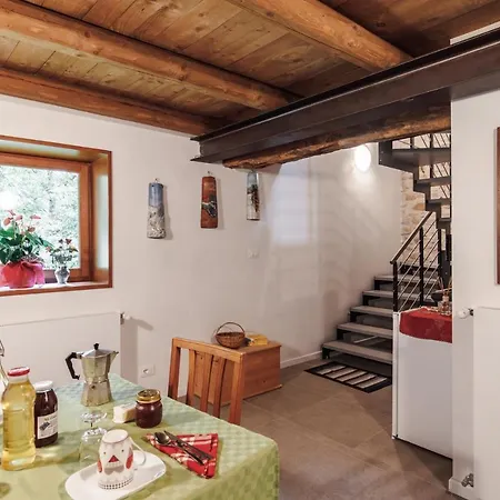 Al Vecchio Carpino فندق مبيت وإفطار