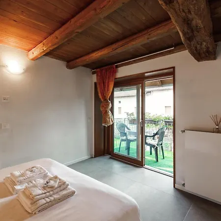 Al Vecchio Carpino فندق مبيت وإفطار 3*