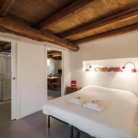 Al Vecchio Carpino 3*