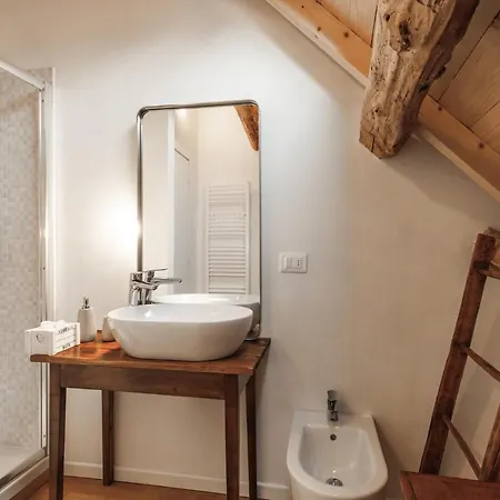 Al Vecchio Carpino לינה וארוחת בוקר 3*