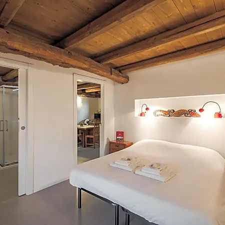 Al Vecchio Carpino Bed & Breakfast 3*